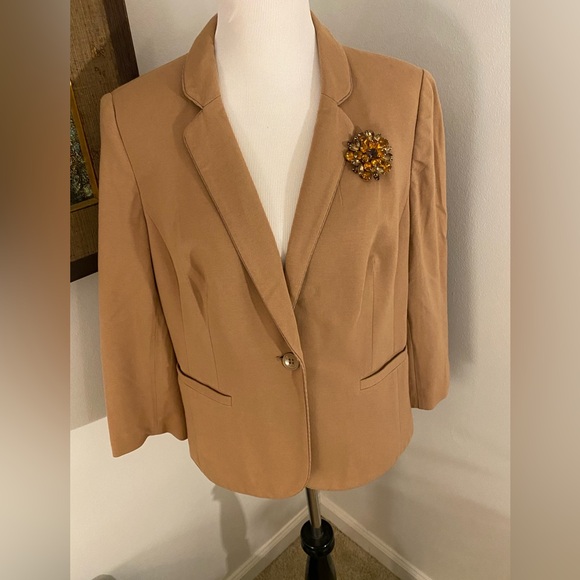 The Limited Lined Blazer, Camel, Sz XL - Picture 11 of 14